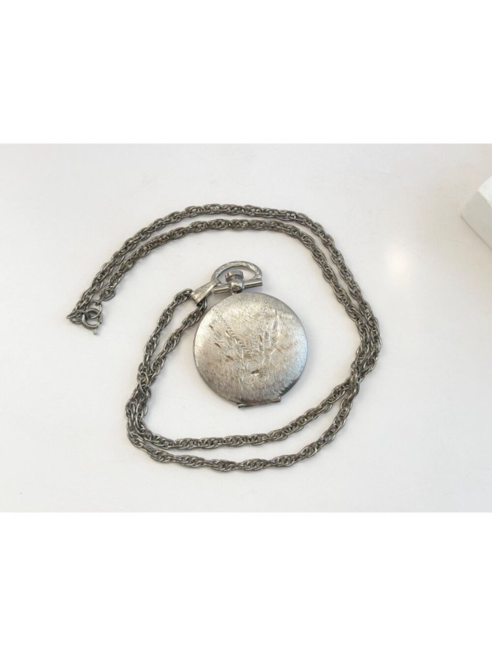 Locket Floral Carved Matte Silver Toned Vintage Jumbo Pendant Necklace - 24" - Picture 11 of 16